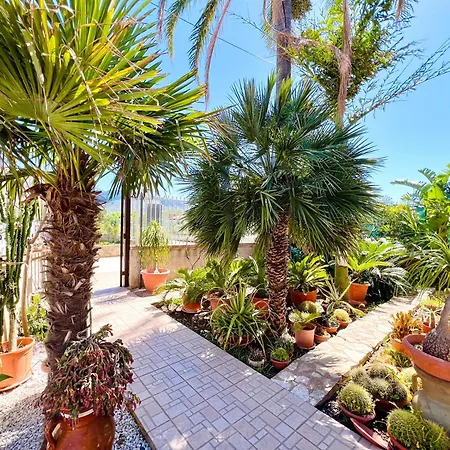 Tri Ri Coppe דירה *