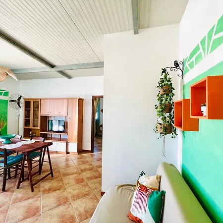 アパート Tri Ri Coppe チーニジ