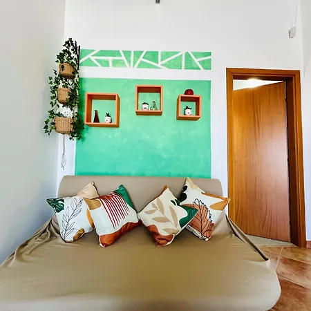 Tri Ri Coppe Apartment *
